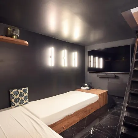 Beautiful 1br With Ac Appartement